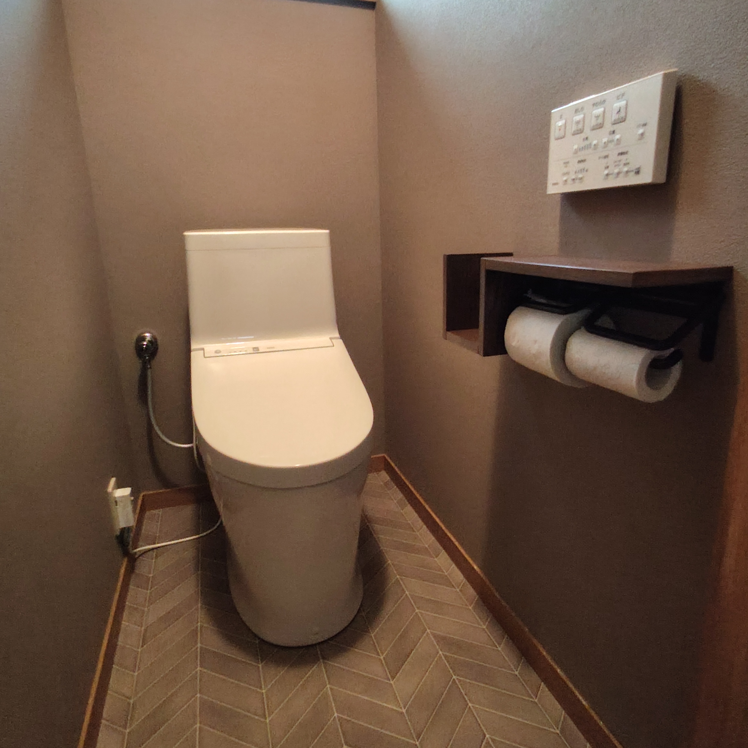 🏠トイレ🏠トイレ空間を一新　TOTOトイレリフォーム