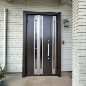 🏠白子町🏠LIXILリシェント玄関ドア3にリフォームして玄関の印象を一新!