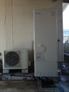 高効率で快適な暮らしをサポート！光熱費を抑えるエコキュート